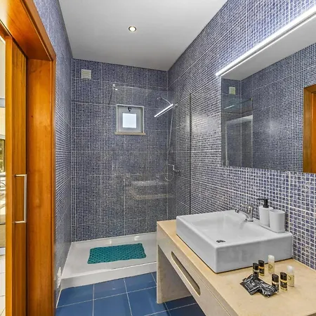 Casa Petunia By Албуфейра